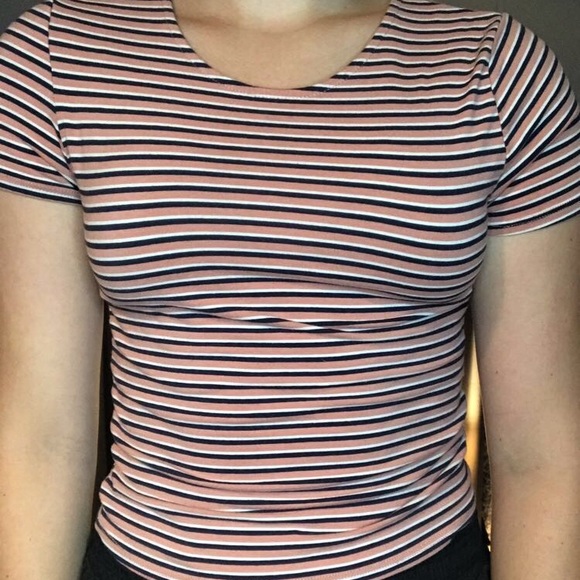 Stripped Crop top - Picture 1 of 2